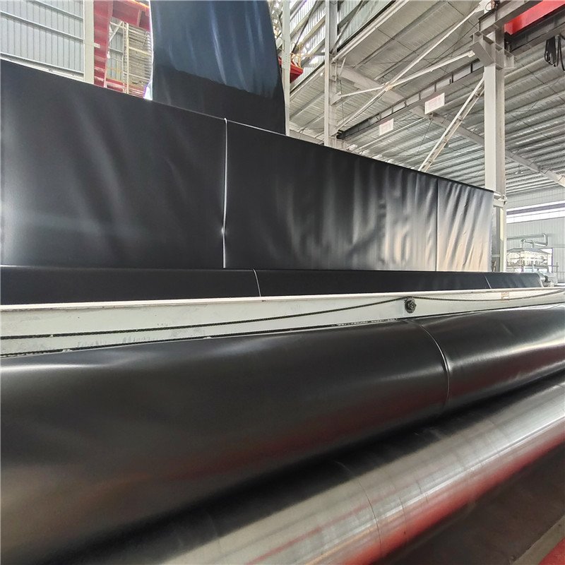 Revestimiento de estanque de geomembrana de HDPE negro en venta.jpg