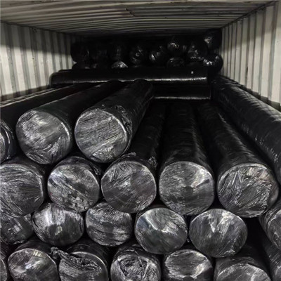 Geomembrana de HDPE para estanques.jpg