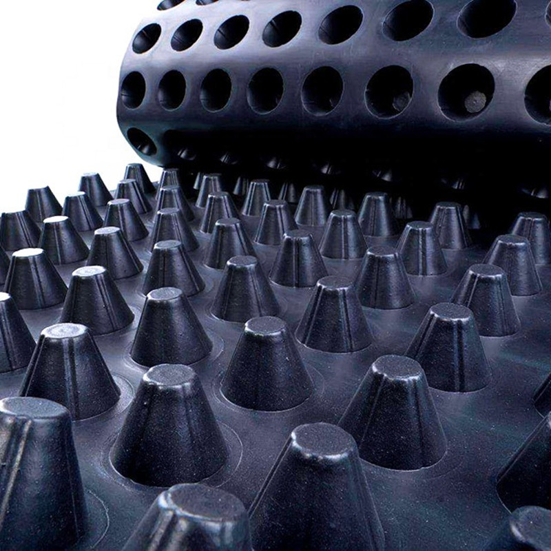 Características de la hoja de tableros de drenaje.jpg