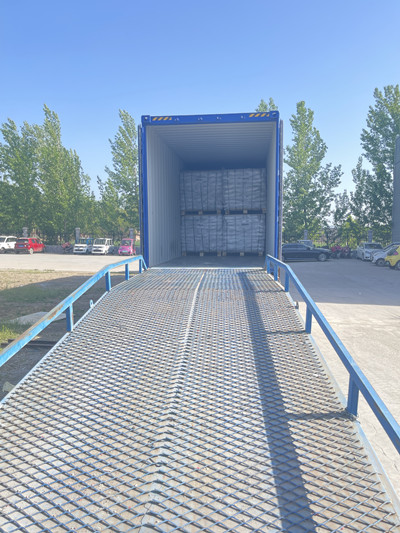 Transporte de fibra de polipropileno de hormigón.jpg