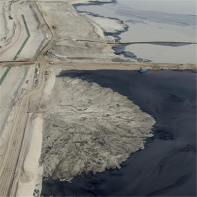 Revestimiento de geomembrana para estanques de relaves