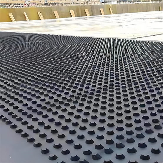 Caso de construcción de tablero de drenaje con hoyuelos.jpg