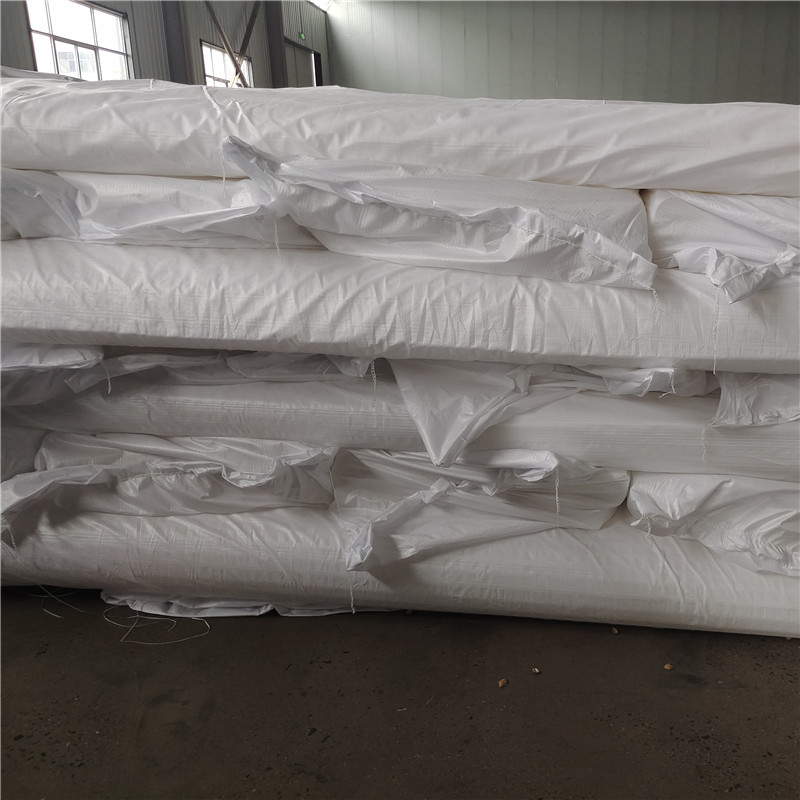 Embalaje de tablero de drenaje con hoyuelos de HDPE.jpg Embalaje de tablero de drenaje con hoyuelos de HDPE.jpg