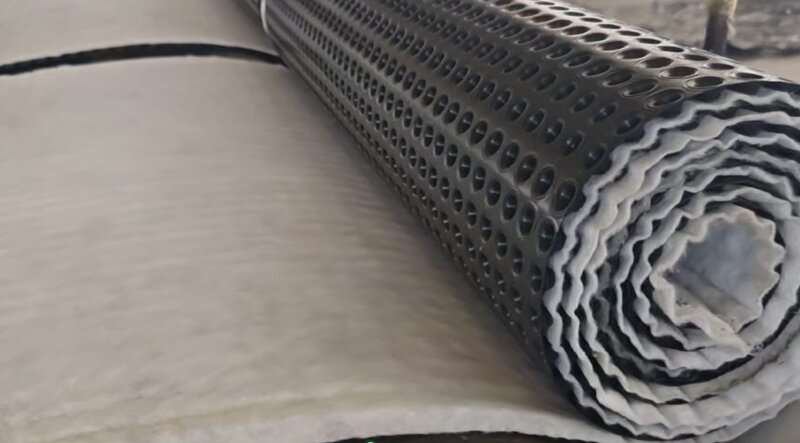 Panel de drenaje compuesto antifiltraciones.jpg Panel de drenaje compuesto antifiltraciones.jpg