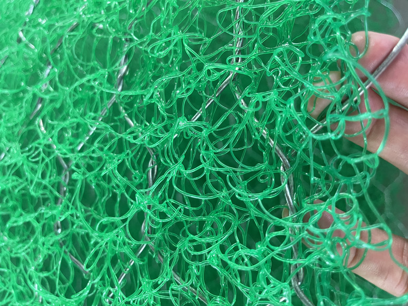 Manto de erosión reforzado verde.jpg Manto de erosión reforzado verde.jpg