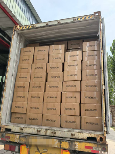 Macrofibra de polipropileno para autopista.jpg