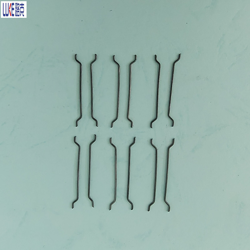 Fibra de acero con extremo enganchado.jpg