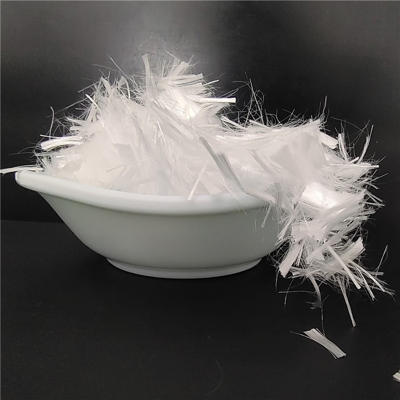 Fibra de monofilamento de PP de 12 mm para refuerzo de hormigón.jpg Fibra de monofilamento de PP de 12 mm para refuerzo de hormigón.jpg