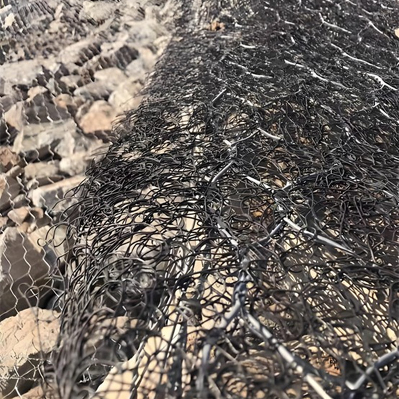 Geomalla 3D de HDPE para protección de riberas.jpg