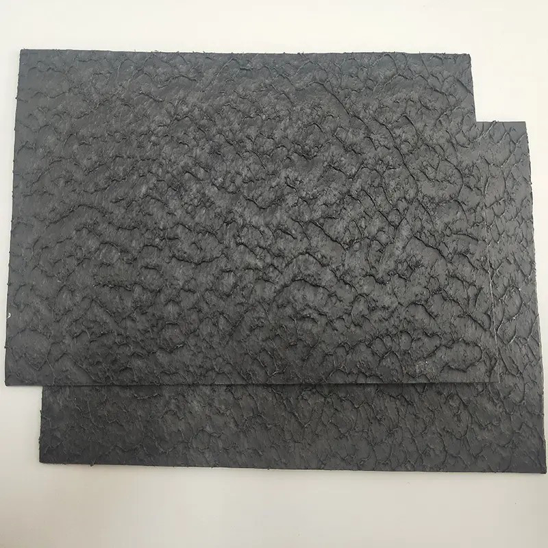 Revestimiento de geomembrana de HDPE texturizada para presa.jpg