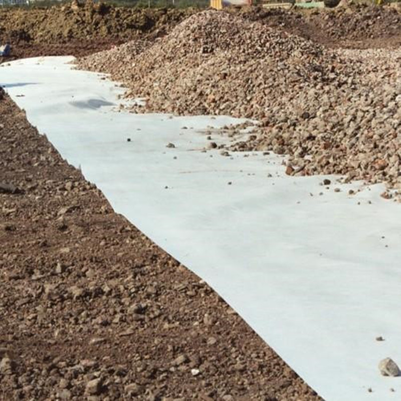 Geotextil no tejido de PP para filtro de permafrost.jpg