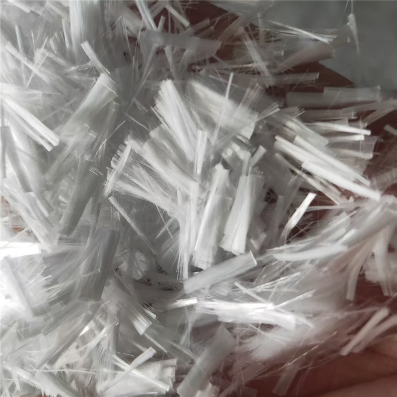 Microfibra de polipropileno anti-grietas de alta dispersión para hormigón y mortero.jpg